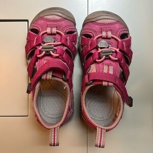Keen toddler sandals pink size 9